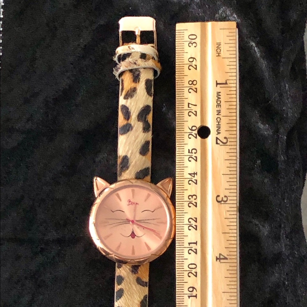 ❤️Rose Gold Cat Watchw/Calf hair Leopard print - Picture 3 of 5